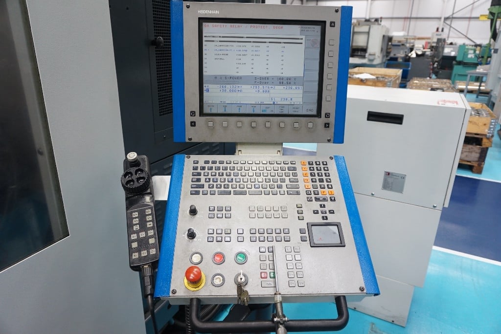 MIKRON UCP 600  2007